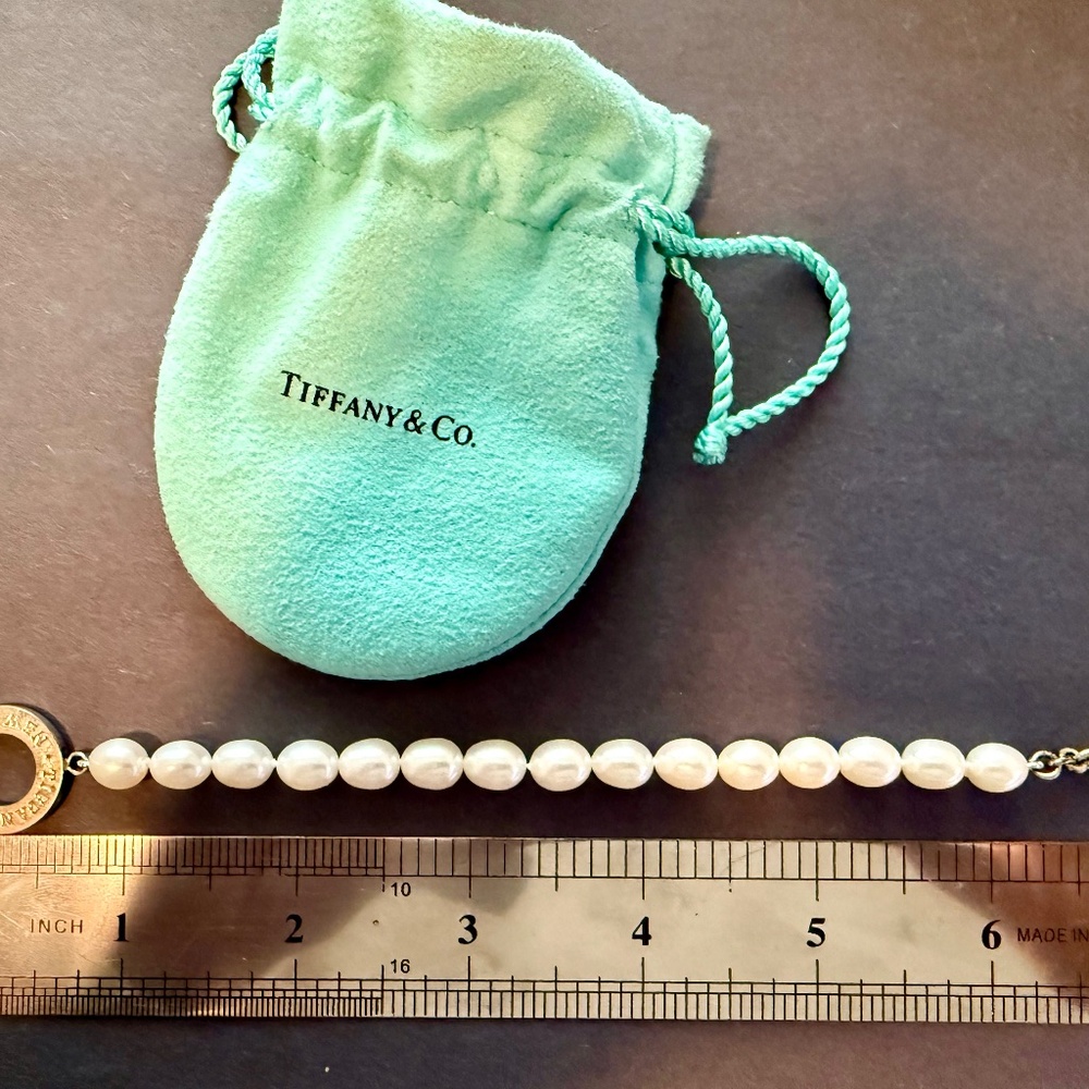 Authentic Tiffany & Co Sterling Silver AG925 Pearl Toggle Bracelet